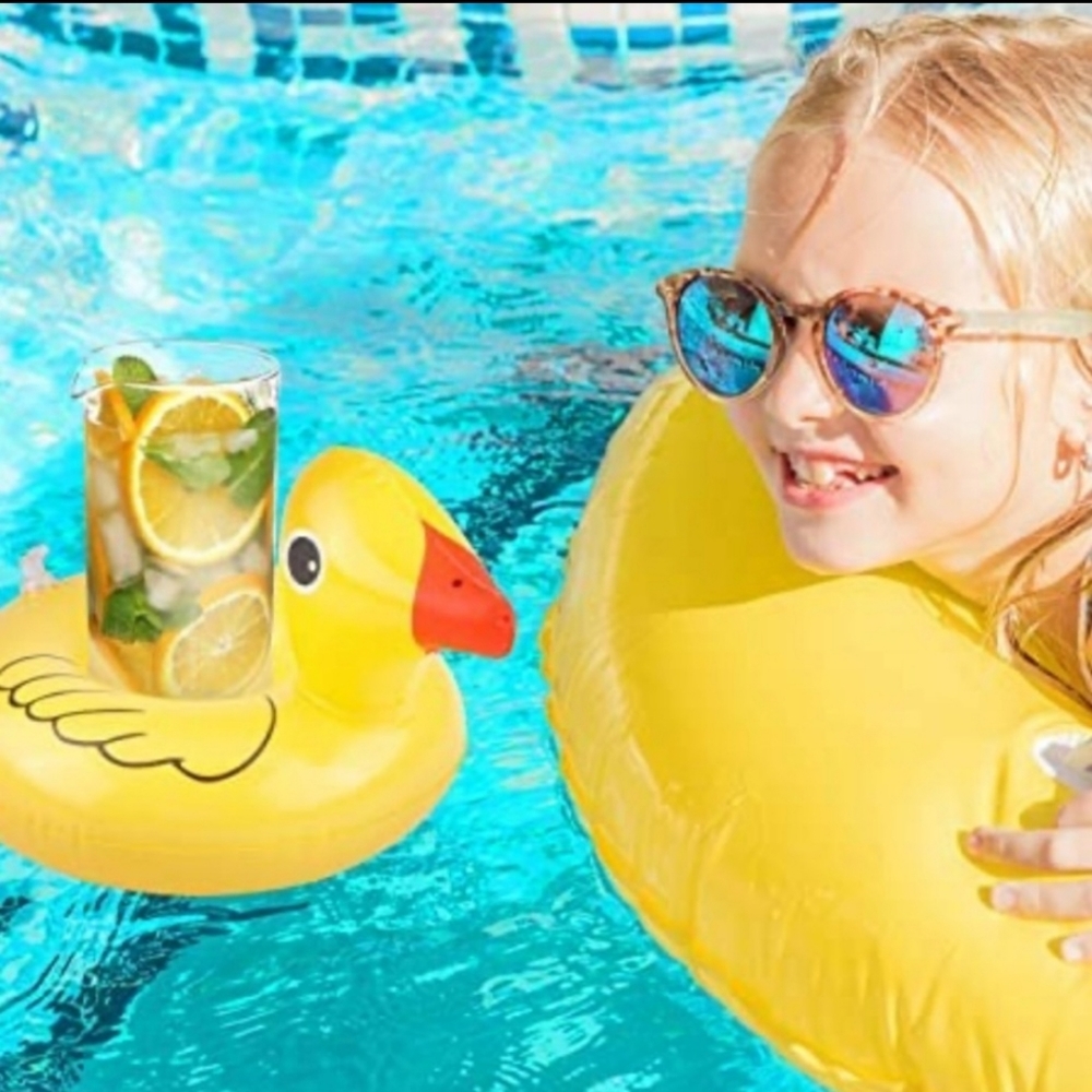 🆕️ Set of Three Drink Floaties - Picture 5 of 9
